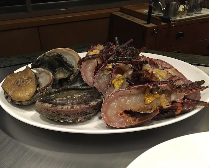 Kamon Restaurant at the Imperial Hotel (Tokyo, Japan)
