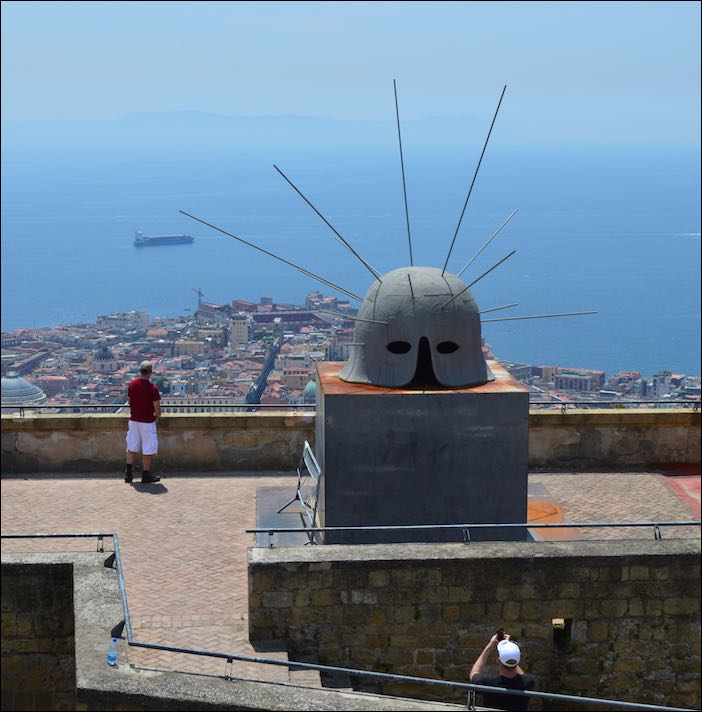 Taking pictures atop Castel Sant Elmo (Naples, Italy)